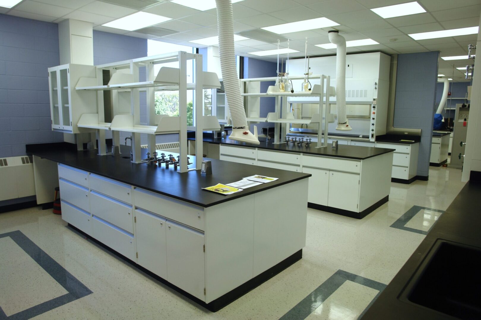 Lawrence Technological University- Life Sciences Renovation